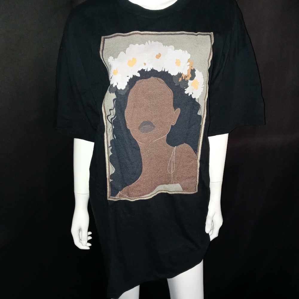 💜 Black Beauty 💜 Women's Printed Tee